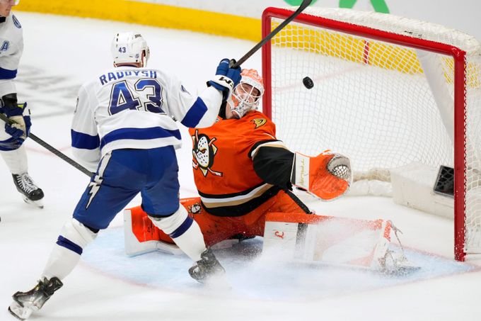 Dostál jako jednička: Je snadné ukázat na zlatého hocha. Ale co když jsou jiní lepší? Dostál jako jednička: Je snadné ukázat na zlatého hocha. Ale co když jsou jiní lepší?