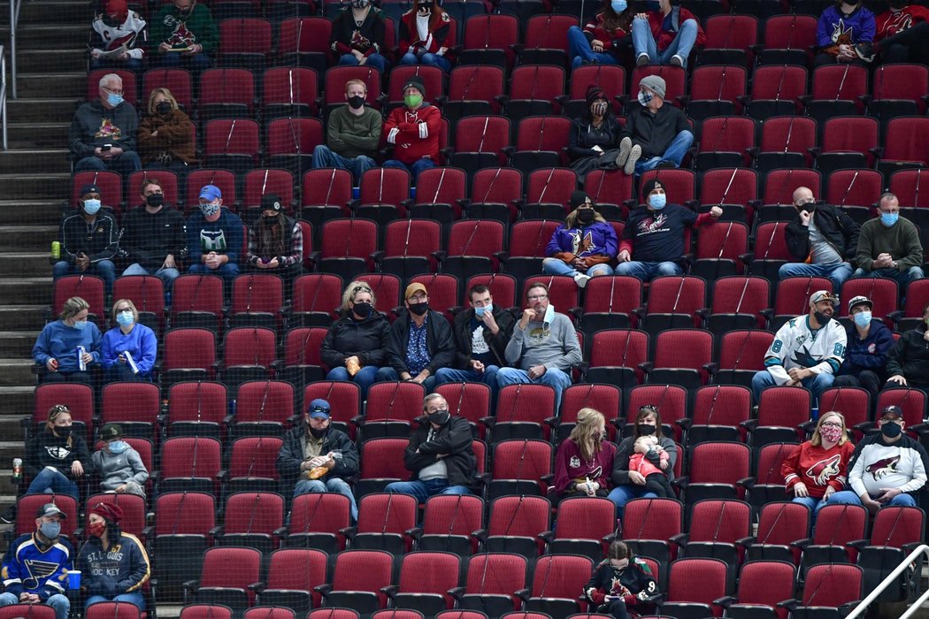 V Arizoně může na zápasy část fanoušků, kteří si v pondělí užili výhru 1:0 nad St. Louis