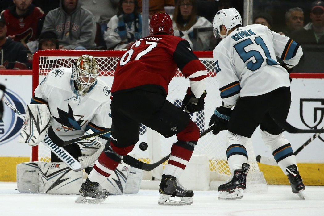 Radim Šimek odehrál proti Coyotes 16 minut a 24 vteřin, ale do statistik se nezapsal