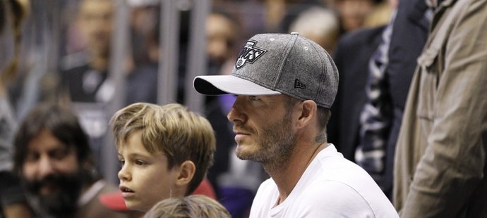 David Beckham a jeho rodina jsou i hokejovými fanoušky