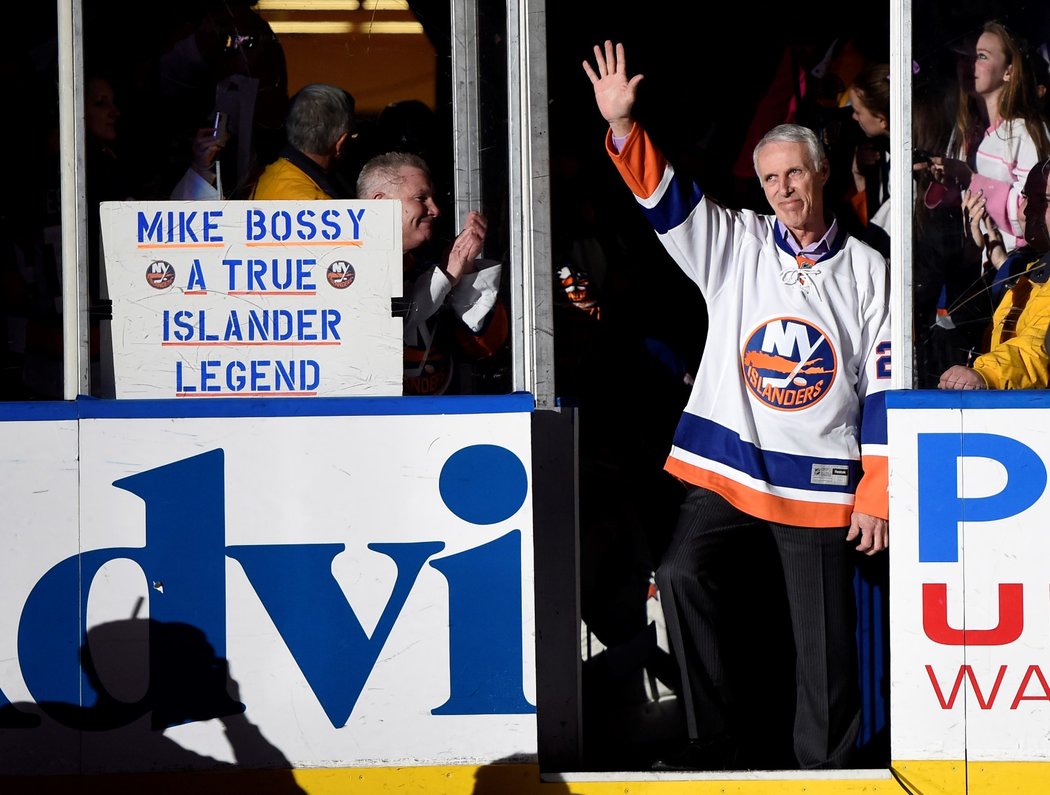 Legendární kanadský hokejový útočník Mike Bossy v 65 letech zemřel po boji s rakovinou
