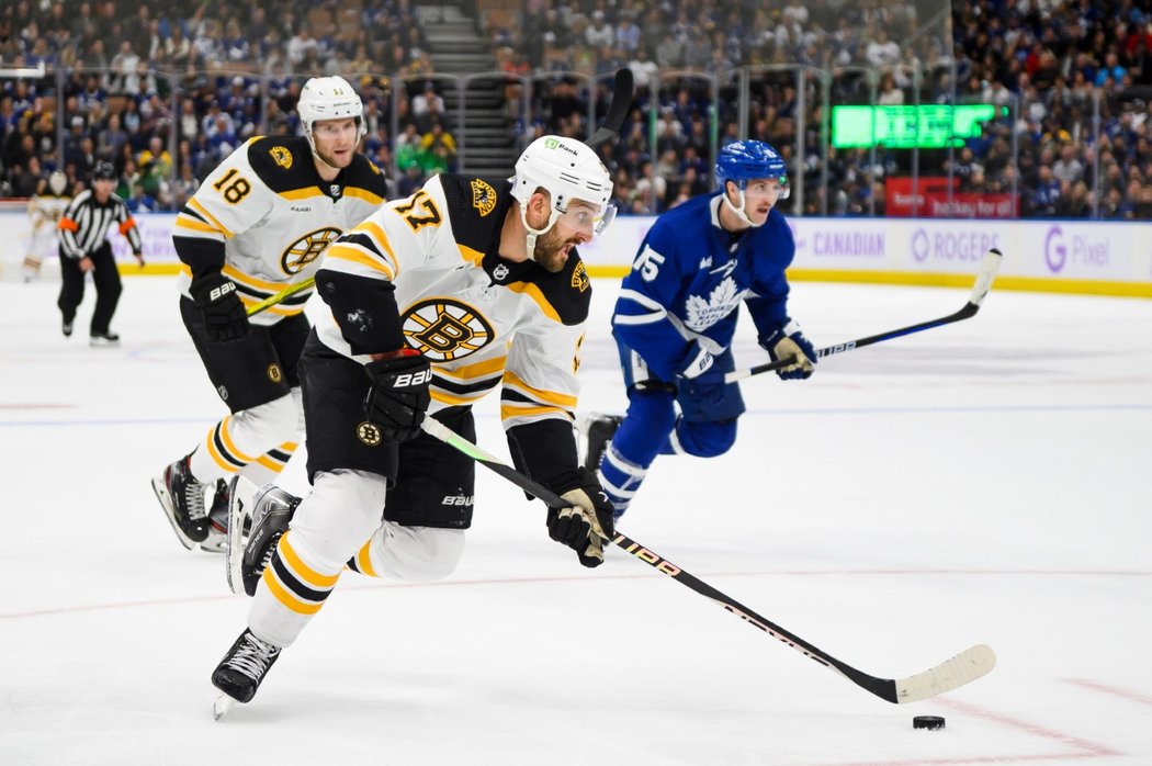 V kabině Bruins by Mitchella Millera nevítal ani Nick Foligno