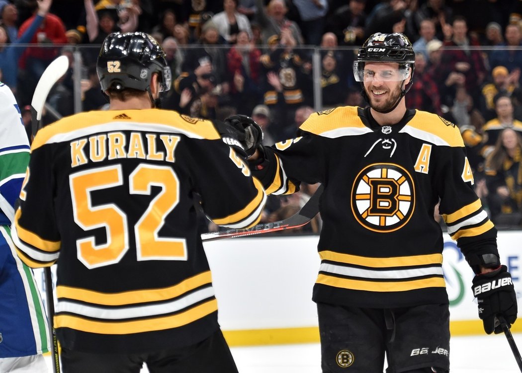 Forvard Bruins David Krejčí se těší na rozjezd NHL, tíží ho však, že zhruba dva měsíce neuvidí rodinu.