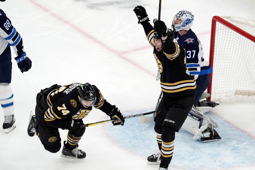 Boston slaví důležitou výhru nad Winnipegem