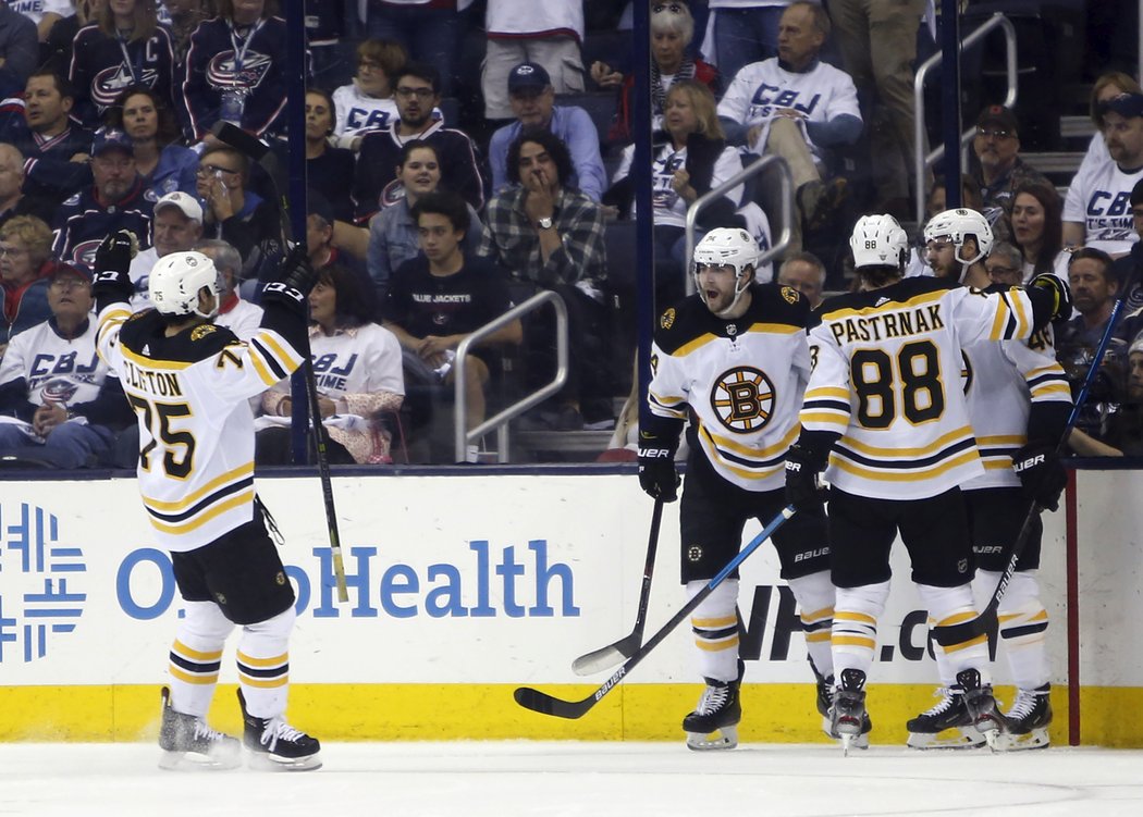 Boston ovládl sérii 4:2 na zápasy a o první postup do finále Stanley Cupu od roku 2013 vyzve Carolinu s brankářem Petrem Mrázkem.