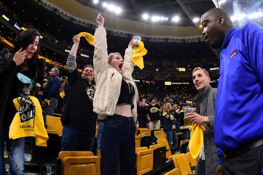 David Pastrňák přivedl vítězným gólem z 59. minuty diváky v TD Garden do varu.