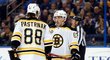 Brad Marchand pěknou smlouvu Davidu Pastrňákovi přeje