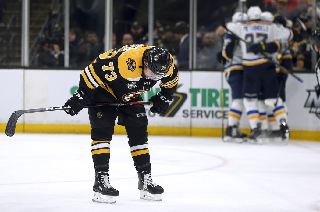 Charlie McAvoy už tuší, že si pro Stanley Cup nedojde