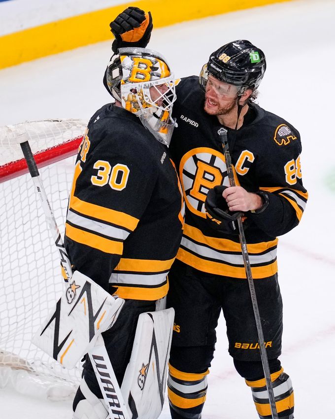 Senzační Pastrňák: čtyřmi body režíroval výhru Bostonu 6:0! Zacha asistoval dvakrát Senzační Pastrňák: čtyřmi body režíroval výhru Bostonu 6:0! Zacha asistoval dvakrát