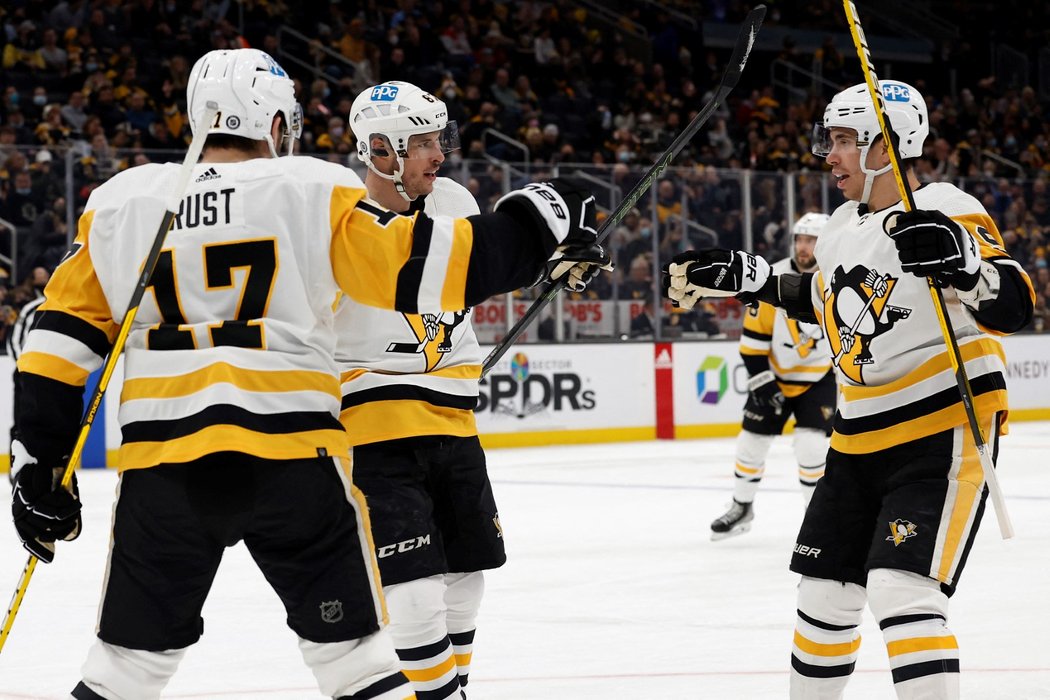 Penguins se nakonec povedlo zápas s Bruins otočit a vyhrát 4:2