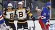 David Pastrňák zařídil ve středečním utkání NHL třemi góly a dvěma asistencemi výhru Bostonu 6:3 nad New Yorkem Rangers.