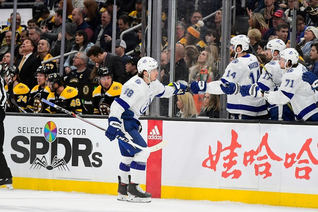 Hokejisté Tampy porazili nejlepší tým NHL na jeho ledě 5:3.