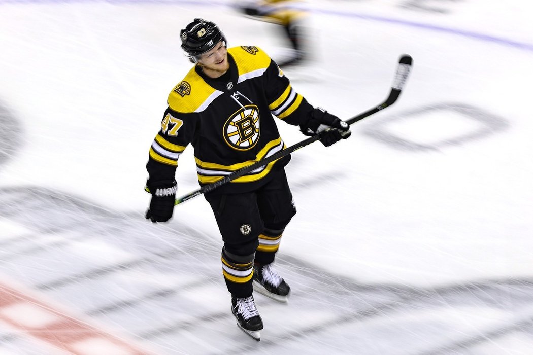 Hvězdný obránce Torey Krug, který za poslední čtyři sezony pokaždé nasbíral alespoň 50 bodů, opouští po devíti letech Boston!