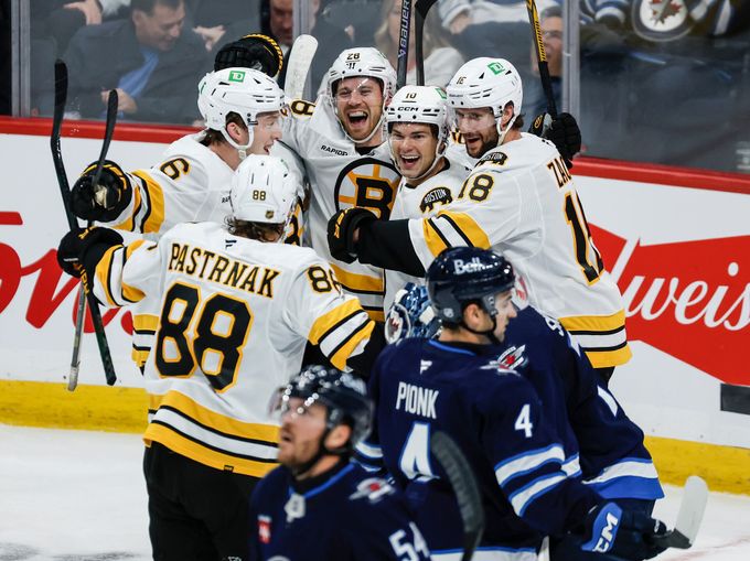NHL ONLINE: Pastrňák má první body v sezoně, u výhry Bostonu dvakrát asistoval NHL ONLINE: Pastrňák má první body v sezoně, u výhry Bostonu dvakrát asistoval