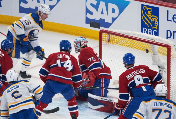 Buffalo rozstřílelo Montreal 8:3 a vynutilo si sedmý zápas, Dobeš inkasoval 6 gólů Buffalo rozstřílelo Montreal 8:3 a vynutilo si sedmý zápas, Dobeš inkasoval 6 gólů