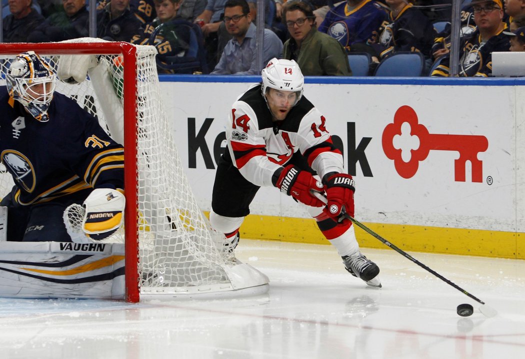 New Jersey si z Buffala odvezlo vítězství 6:2, asistencí přispěl i Adam Henrique