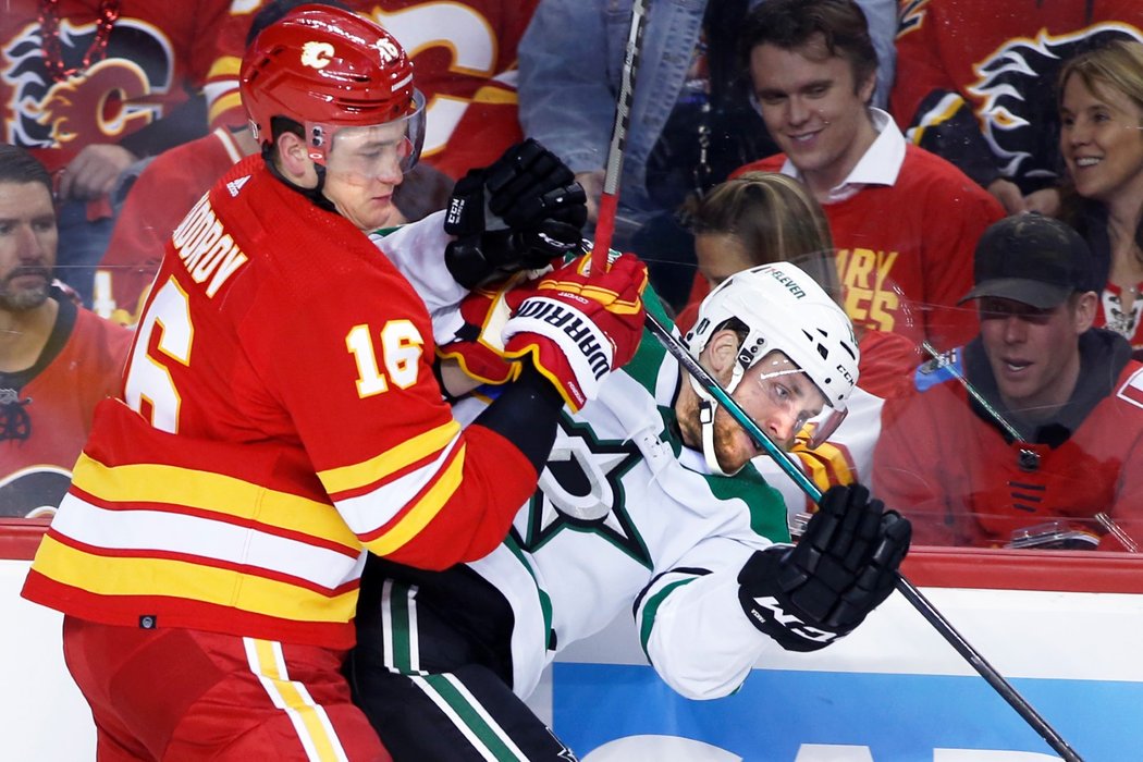 Calgary doma zdolalo Dallas a ujalo se vedení v sérii 3:2 na zápasy