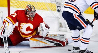 Big Save Dave! Rittich si zaklel a lapil Draisaitla. Je nejlepší dvojkou v NHL