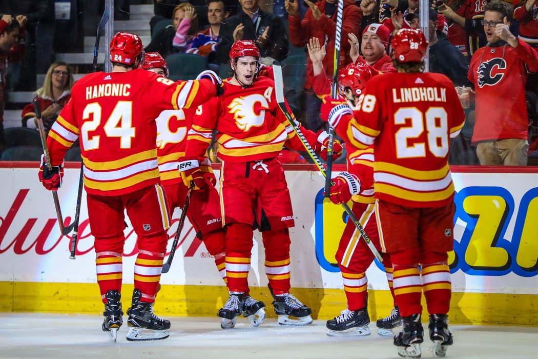 Hokejisté Calgary dotáhli proti Edmontonu velký obrat, na čemž se výraznou měrou podílel i brankář David Rittich