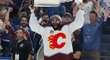 Příštích sedm let má v Calgary strávit nedávný vítěz Stanley Cupu Nazem Kadri