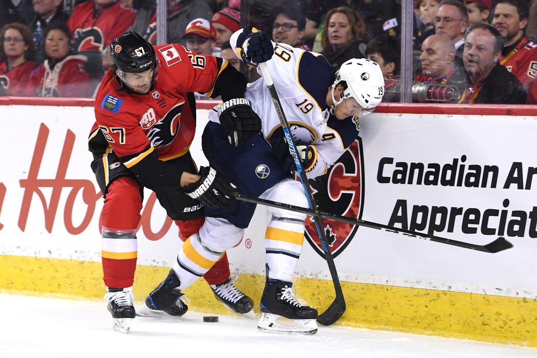 Michael Frolík odehrál proti Buffalu jen 9 minut a 41 vteřin, nejméně ze všech hráčů Calgary