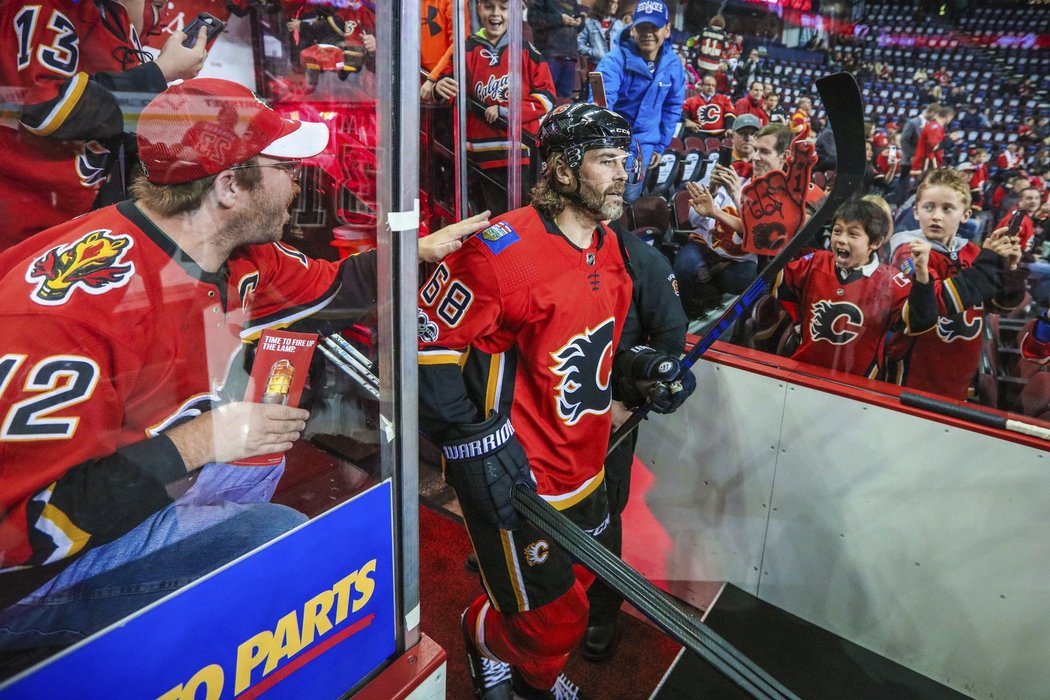 Jaromír Jágr poprvé v Calgary jako domácí hráč