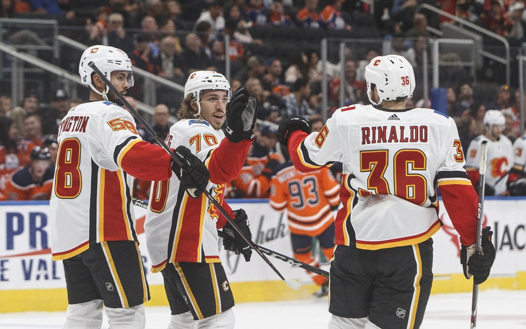 Ryan Lomberg proti Oilers jednou skóroval, nahrával mu Zac Rinaldo, který bojuje u Flames o smlouvu