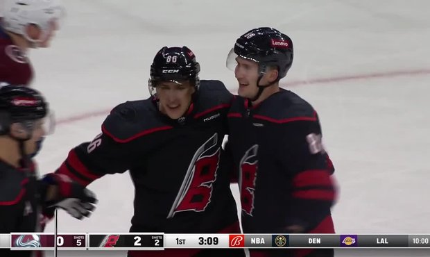 Hattrick za 17 minut! Nečas válel proti Coloradu, tři góly nasázel poprvé v NHL