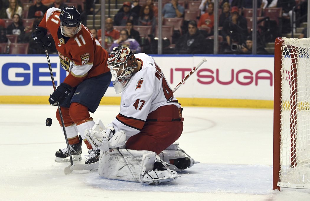 James Reimer lapil 47 střel a zastavil bývalé spoluhráče z Floridy