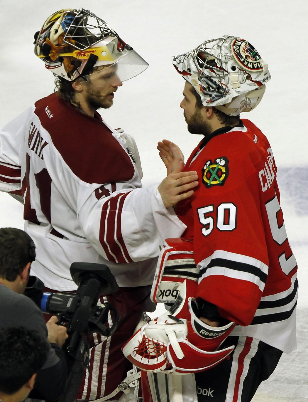 Rozdílov faktor. Phoenix posunul dál brankář Mike Smith, Chicago Corey Crawford nepodržel.