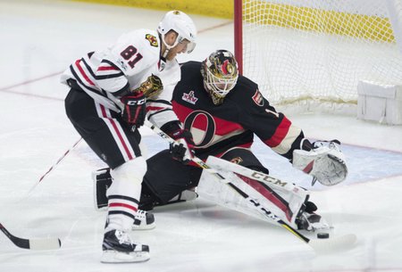 Brankář Mike Condon je velkou oporou Ottawy v honbě za play off