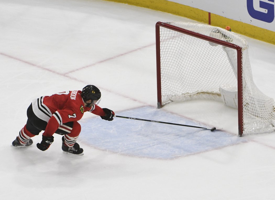 Brent Seabrook se natahuje marně, Chicago prohrálo s Coloradem a poprvé od ročníku 2007/08 nepostoupí do play off