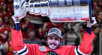 Za 8 minut Stanley Cup. Hvězda NHL nestíhala, pak slavila s bratrem