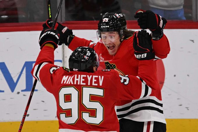 Trápení Vegas pokračuje, pátá porážka v řadě. Bertuzzi z Chicaga zazářil hattrickem Trápení Vegas pokračuje, pátá porážka v řadě. Bertuzzi z Chicaga zazářil hattrickem