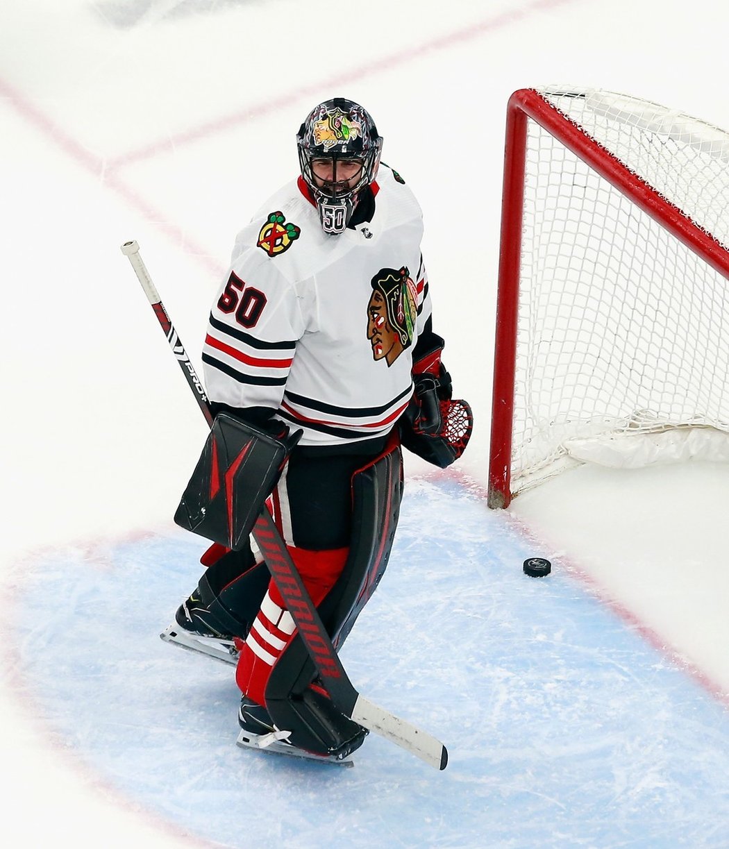 Corey Crawford se snažil, ale dostat sérii proti Vegas do šestého zápasu nedokázal.