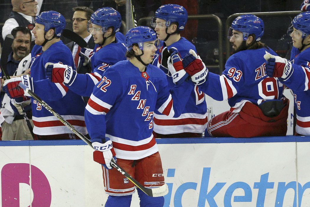 Filip Chytil skóroval v NHL počtvrté v řadě. Vítězným gólem pomohl NY Rangers k triumfu 2:1 nad Dallasem a stal se první hvězdou.