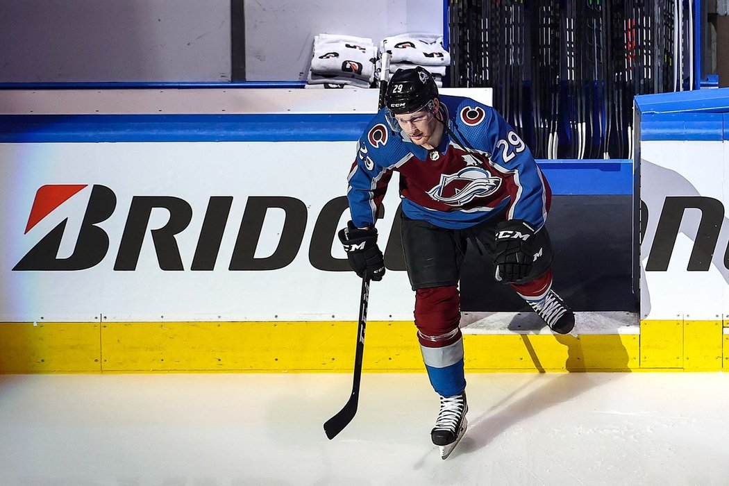 Nathan MacKinnon