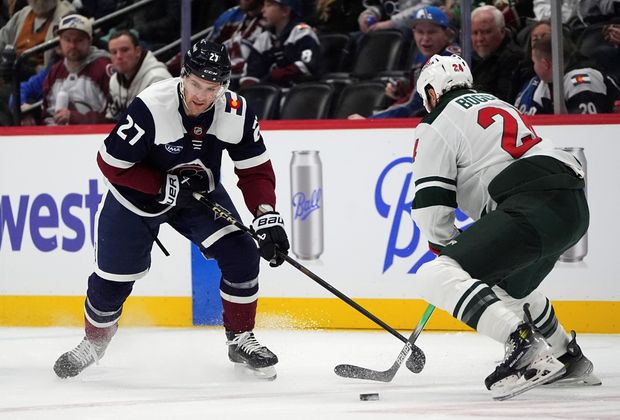 Jonathan Drouin v dresu Colorada Jonathan Drouin v dresu Colorada