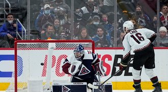 Francouz dovedl Colorado k výhře. Za Anaheim si znovu zachytal Dostál