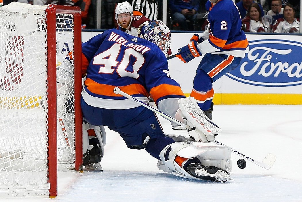 Semjon Varlamov chytil bývalým spoluhráčům všech 32 střel a dovedl Islanders k vítězství 1:0.