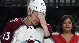 Záhada kolem Rusa v NHL: na pokoji měl zfetovanou krajanku, tým mlčí