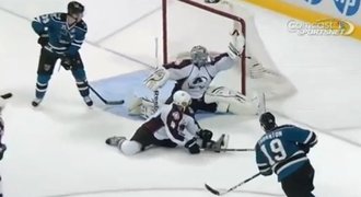 VIDEO: Akrobat Varlamov fantasticky vychytal Thorntona