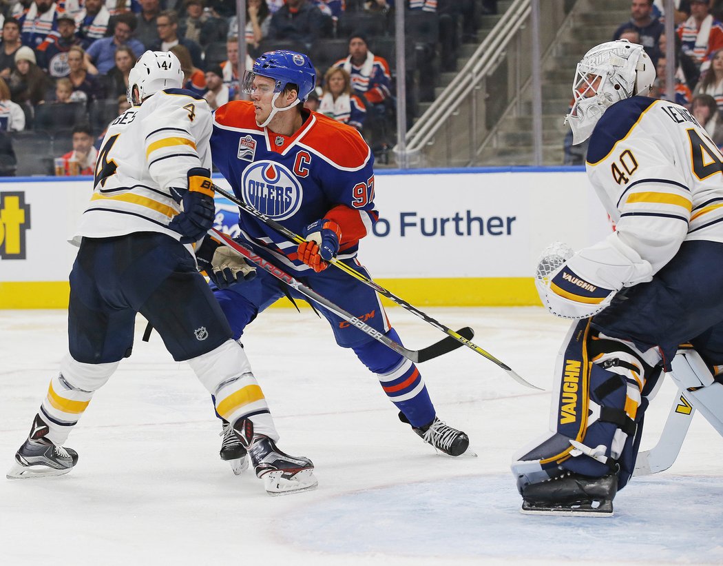 Connor McDavid svůj Edmonton ke třetí výhře v sezoně nedotáhl