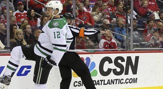 Faksa - gól! Lídrovi NHL pomohl okusit první domácí porážku v roce 2017