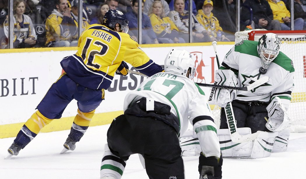 Antti Niemi dovedl Dallas k divizní výhře nad Nashvillem