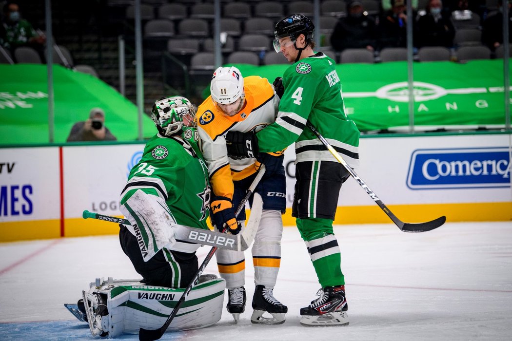 Hokejisté Dallasu vstoupili do letošní sezony opožděně, ale ve velkém stylu. Nashville přejeli 7:0