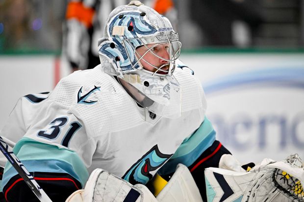 Philipp Grubauer Philipp Grubauer