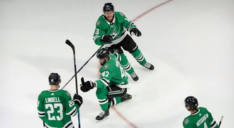 31 vteřin navíc, pak euforie Dallasu. Vedení nad Vegas krásně trefil Radulov