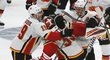 David Rittich sice v penaltovém rozstřelu inkasoval jako první, když ho Tyler Seguin překonal mezi betony. Další tři nájezdy ale chytil a skóre otočili Sean Monahan a Johnny Gaudreau.