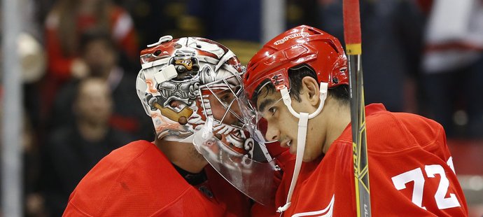 Petr Mrázek a nováček Andreas Athanasiou. Hrdinové bitvy proti Capitals.